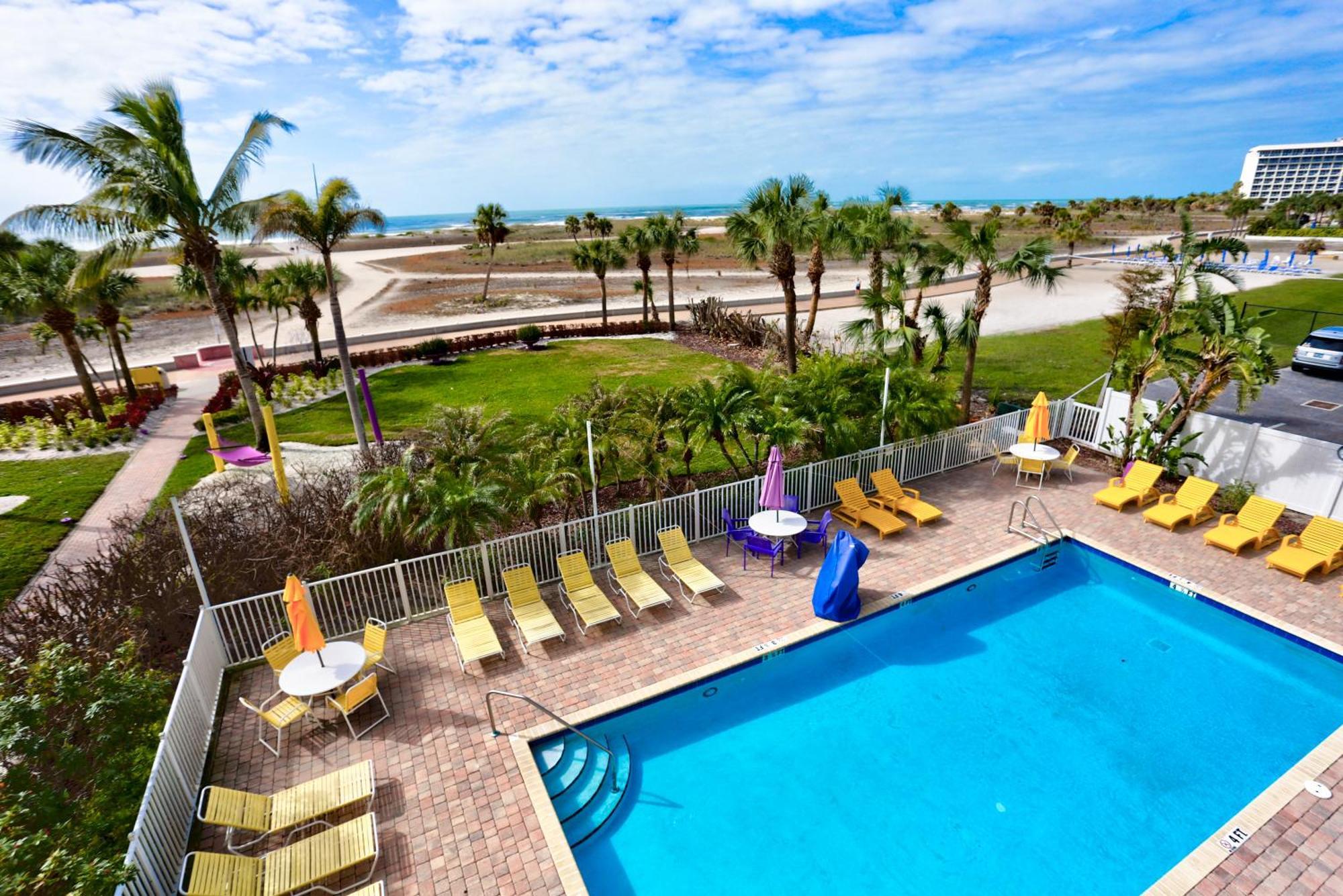 South Beach Condo Hotel By Travel Resort Services, Inc. St. Pete Beach Ngoại thất bức ảnh